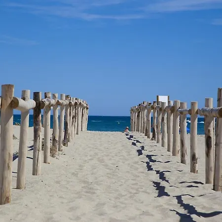 Ternelia Les Portes Du Roussillon 2* 르발카레스